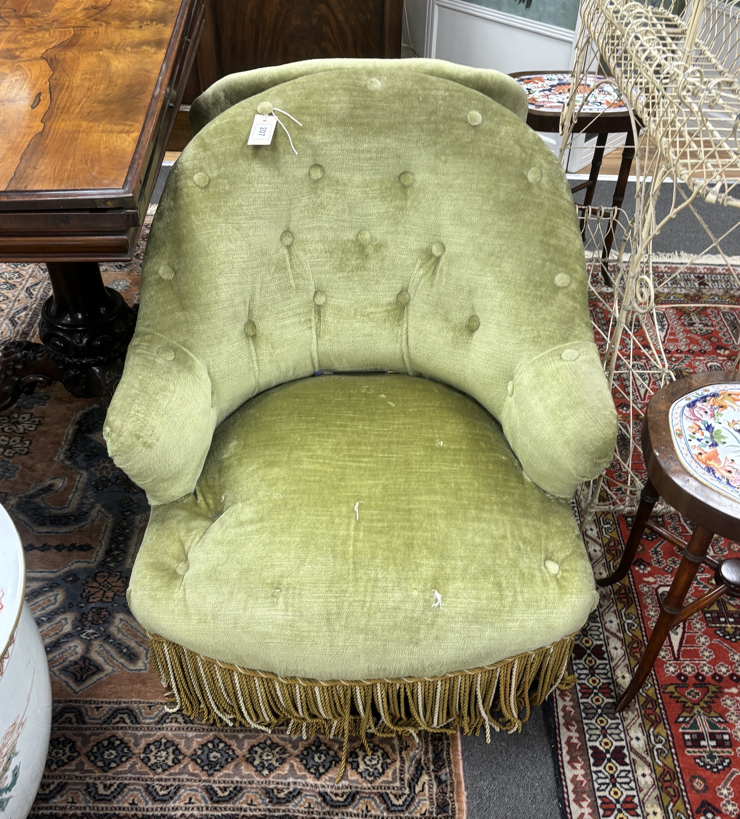 A pair of late 19th century French upholstered spoonback chairs, width 68cm, depth 60cm, height 76cm